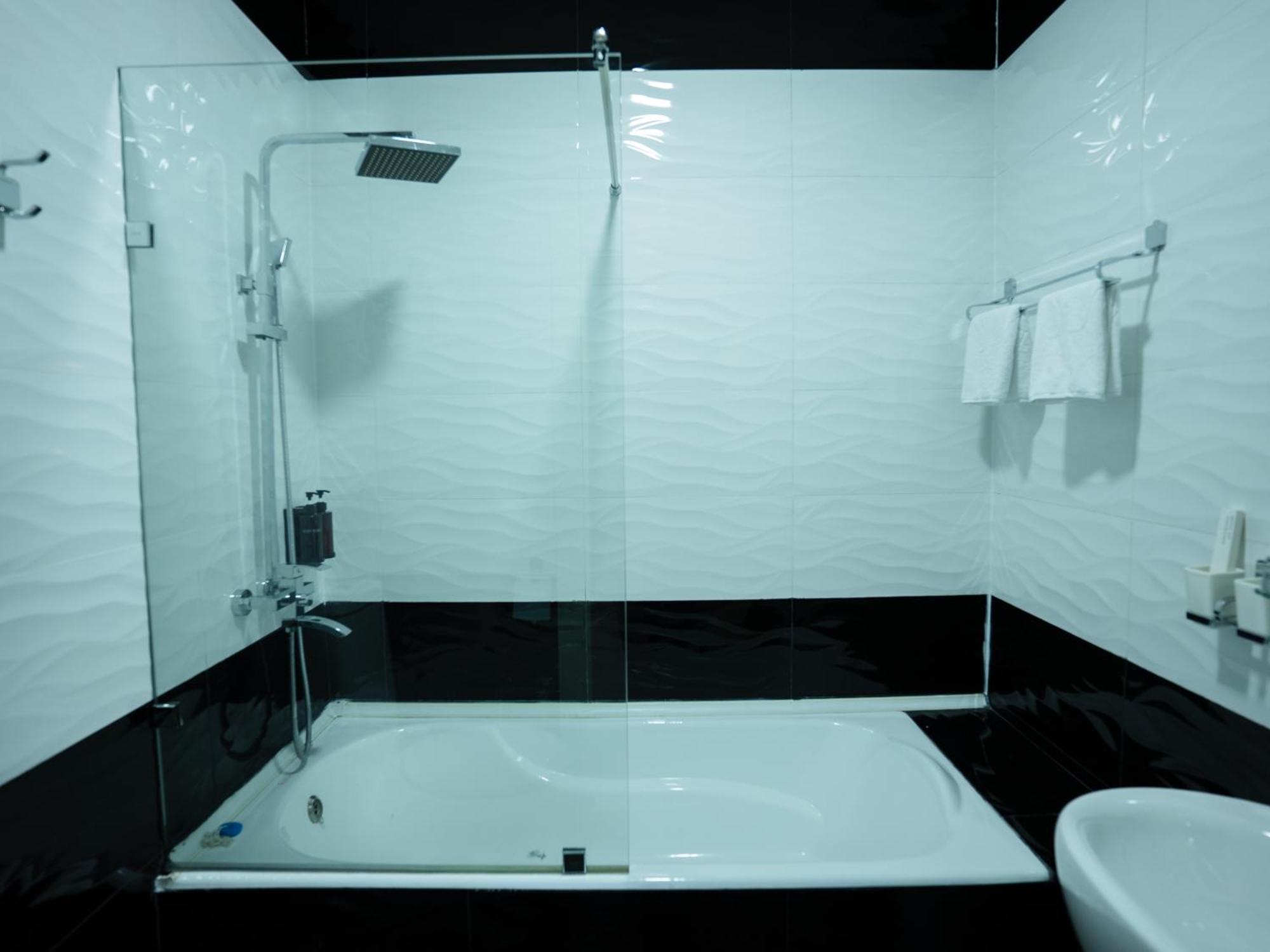 Avant Wellness Hotel Pool&Spa, Free Airport Shuttle Service Taskent Exterior foto